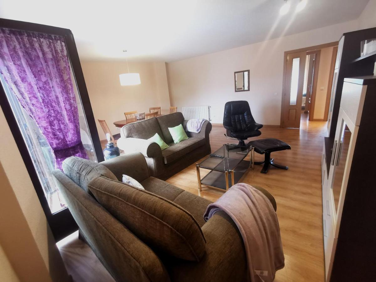 Riaza Vacacional - Apartamento En El Centro Buitenkant foto